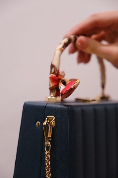 Сумка-чемодан &laquo;The Twilly Trunk&raquo; арт.21GW339 21GW339 фото